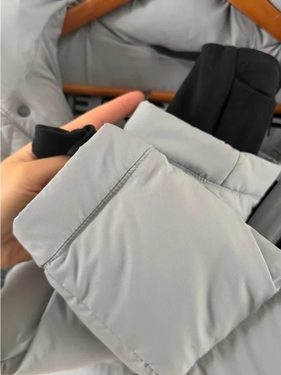 Aritzia Super Puff Short Puffer Jacket in Light Gray - Picture 4 of 4